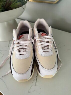 Nike Air Max 90 - (Size 11 MEN)